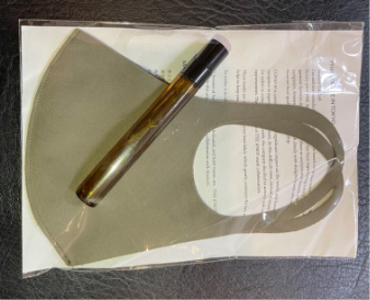 マスクとアロマスプレー